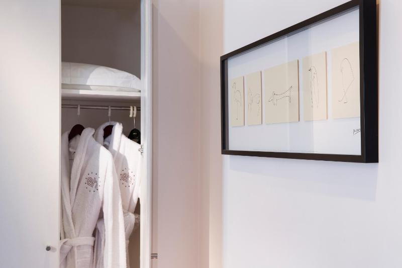 Superior Double Room image 3