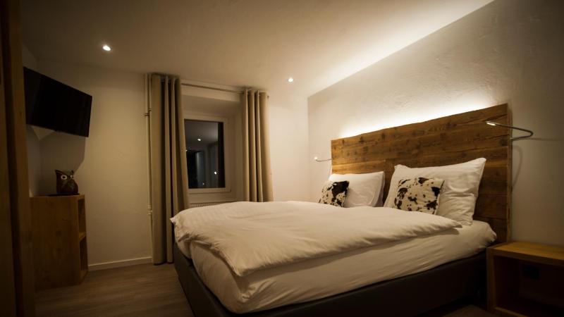 Double Room image 4
