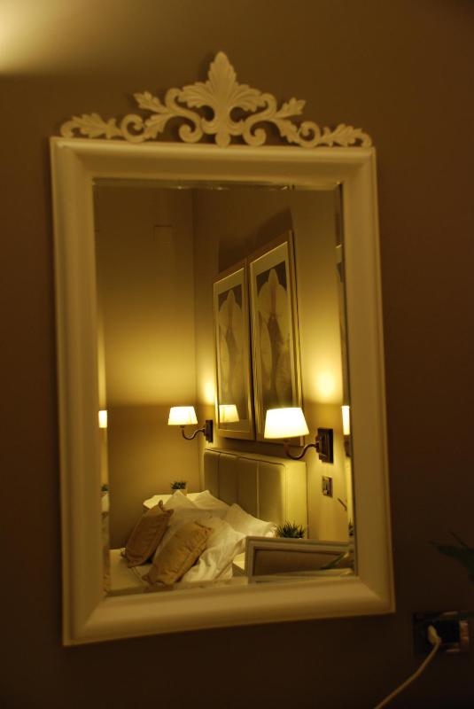 Maxim - image 11