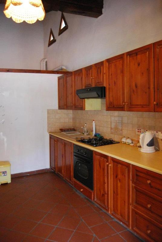 One-Bedroom Apartment with 	Fireplace  image 3