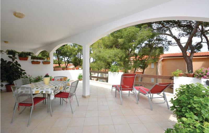 Two-Bedroom Apartment with Terrace image 3