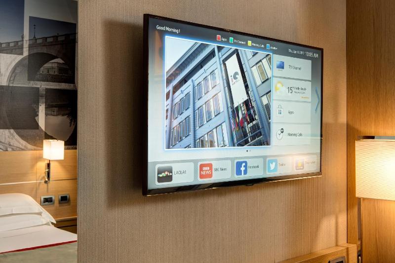 Quadruple Room image 3