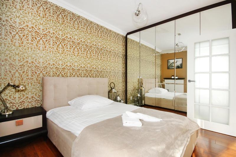 Livin Apartments Santocka - image 38