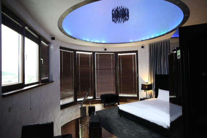 Capital City Center Apart Residence - image 48