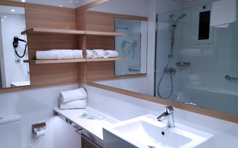 Double Room image 1