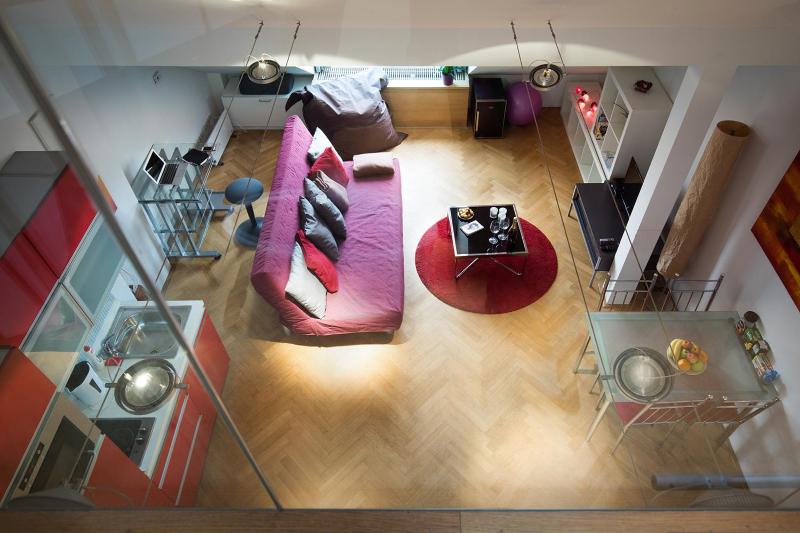 Large Duplex Apartment image 3