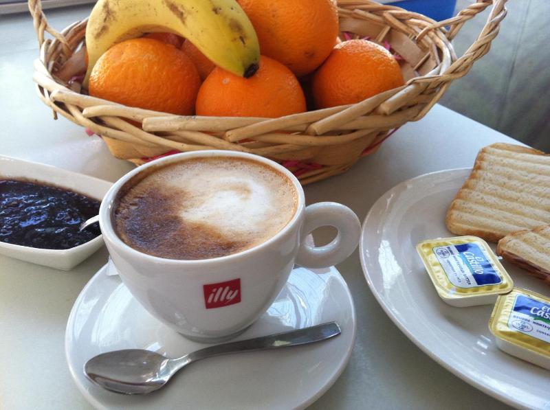 Superior Double Room with Private Bathroom image 2