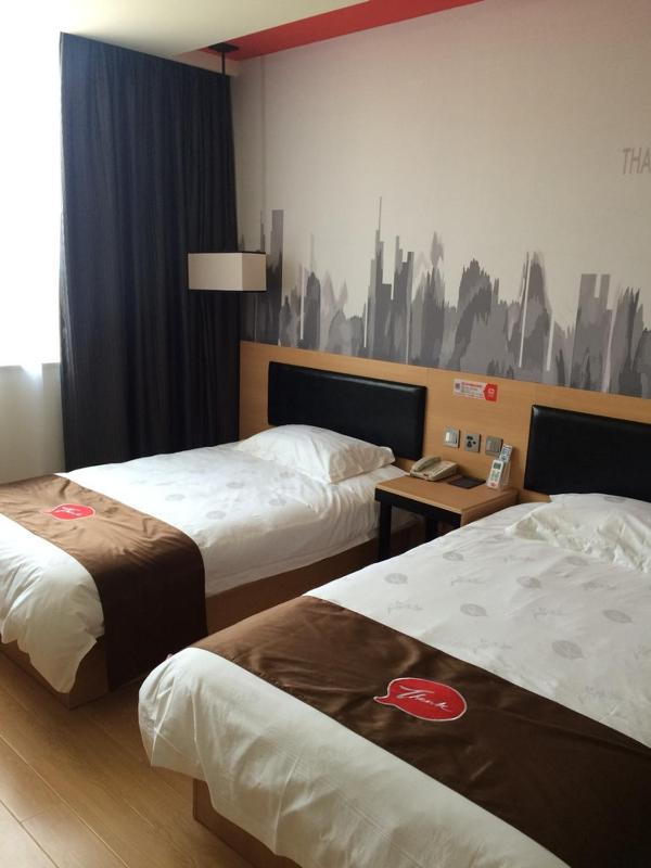 Standard Double Room image 1