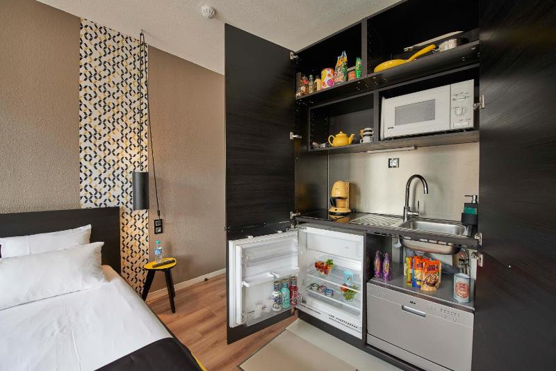 Premium Studio lit double (Coté Rue) image 2