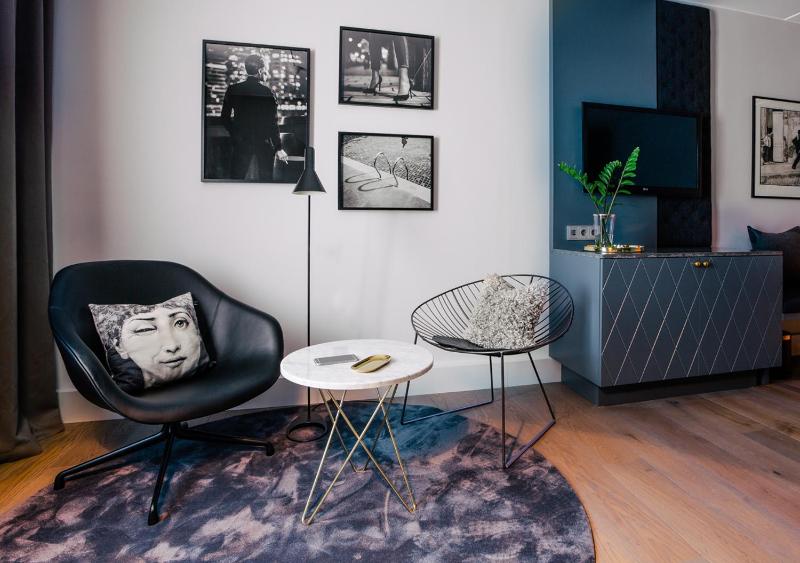 Standard Room image 2