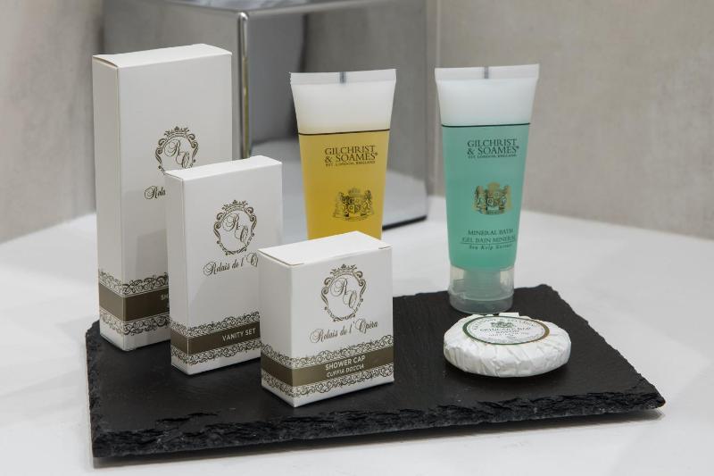 Superior Triple Room image 2