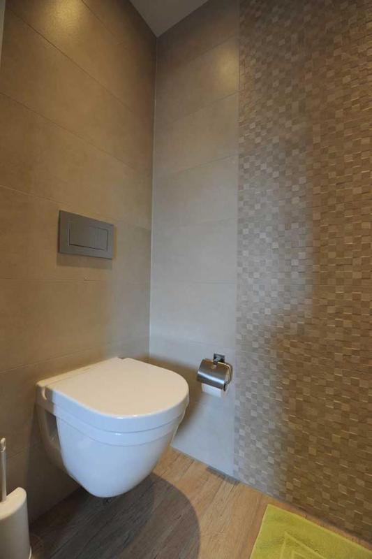 Deluxe Twin Room image 1