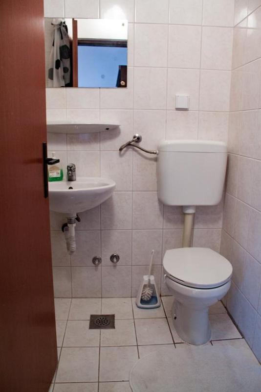 Triple Room with Balcony and Sea View image 3