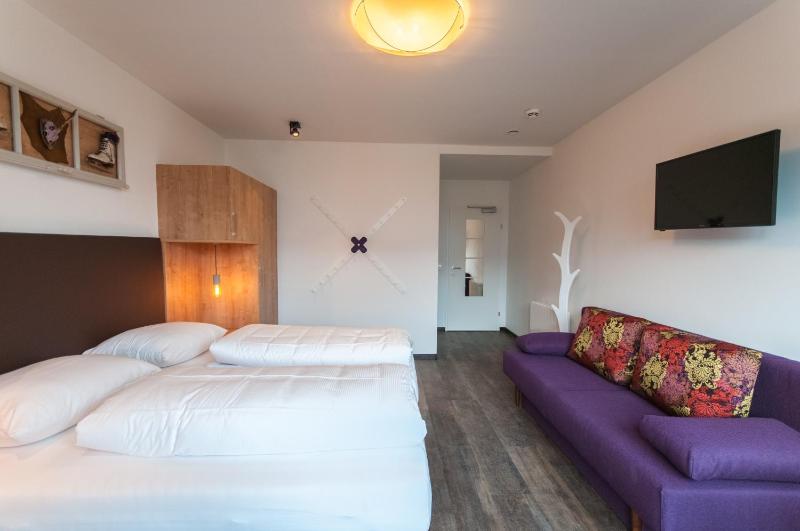 Double Room image 3