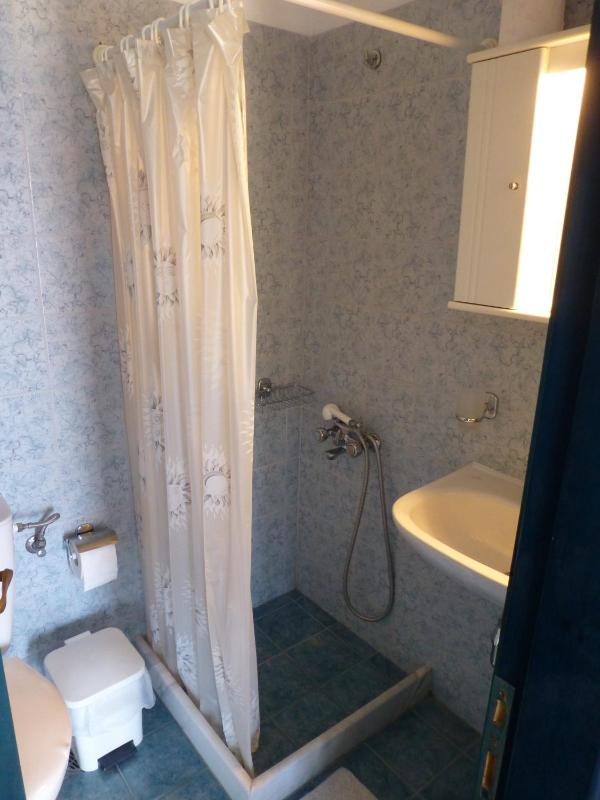 Studio (2 Adults) with Sea View image 3