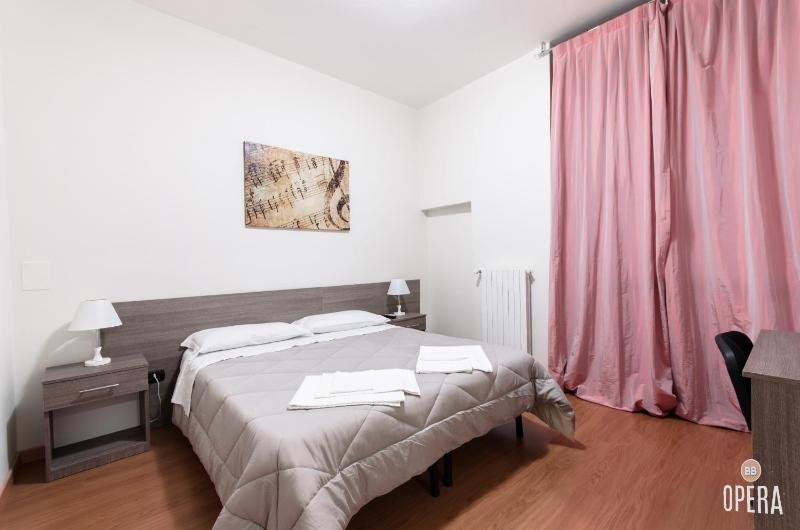 Double Room with Balcony image 1
