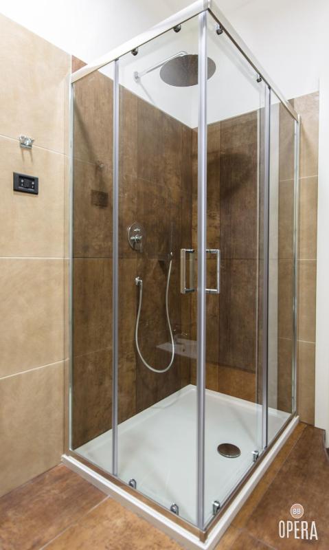 Double Room with Balcony image 4