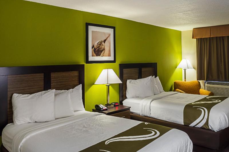 Double Room with Two Double Beds - Non-Smoking image 4