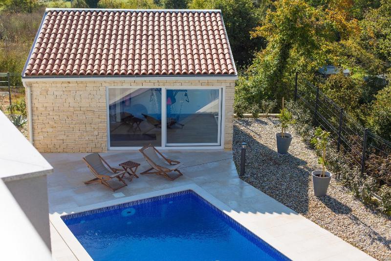 Three-Bedroom Villa image 4