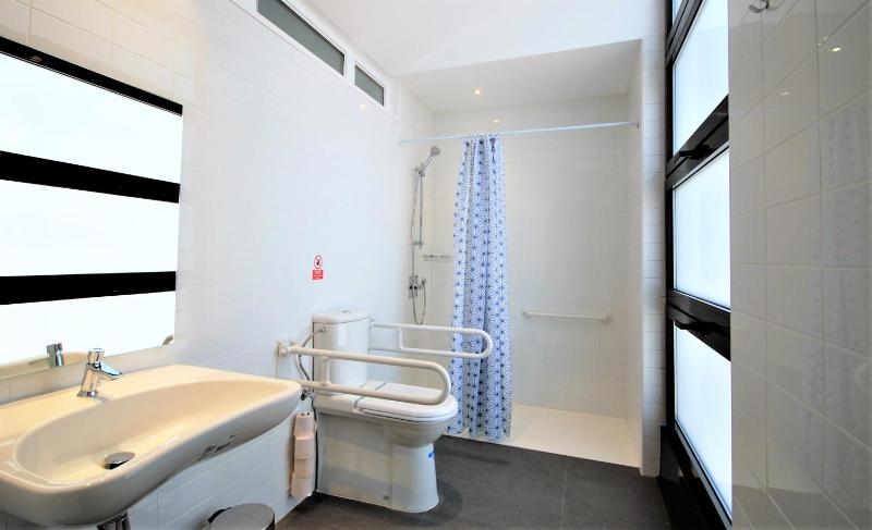 Ten To Go Hostel - image 9