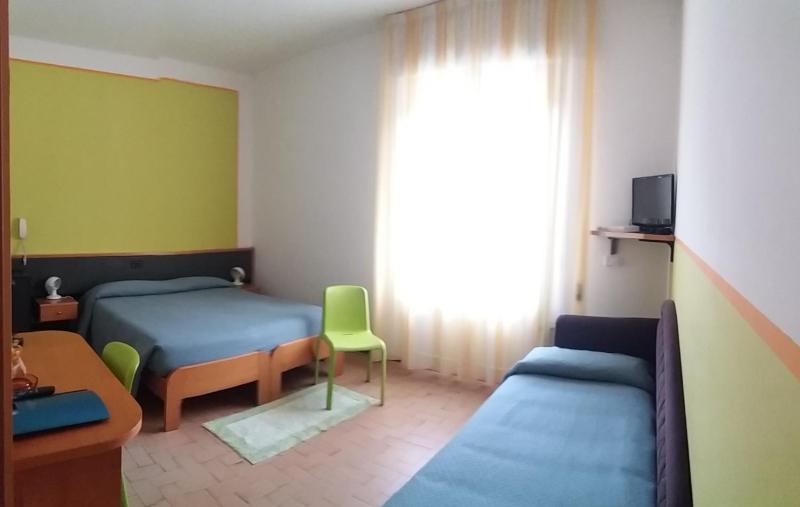 Triple Room image 2