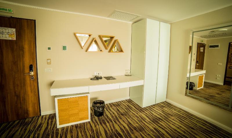 Suite image 2