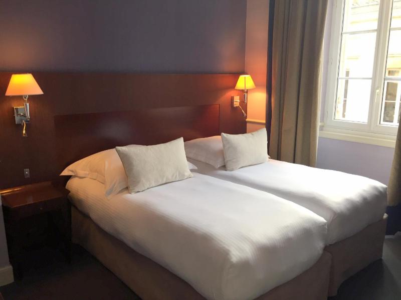 Comfort Twin Room image 1