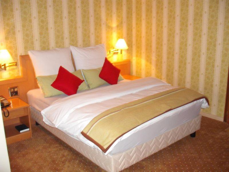 Comfort Double Room image 3