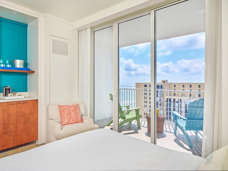 Margaritaville Hollywood Beach Resort - image 40