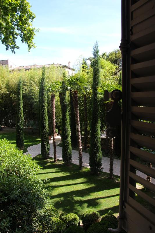 Suite with Garden View image 3