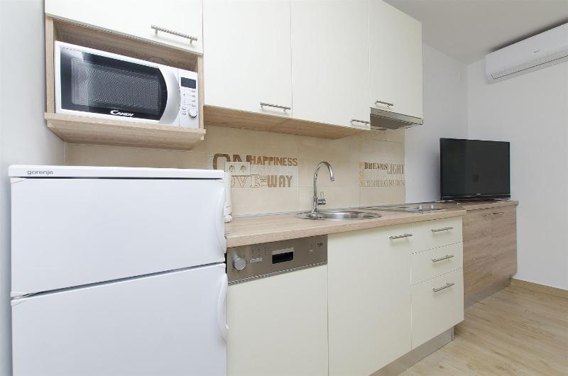 Apartments Sanja - image 13