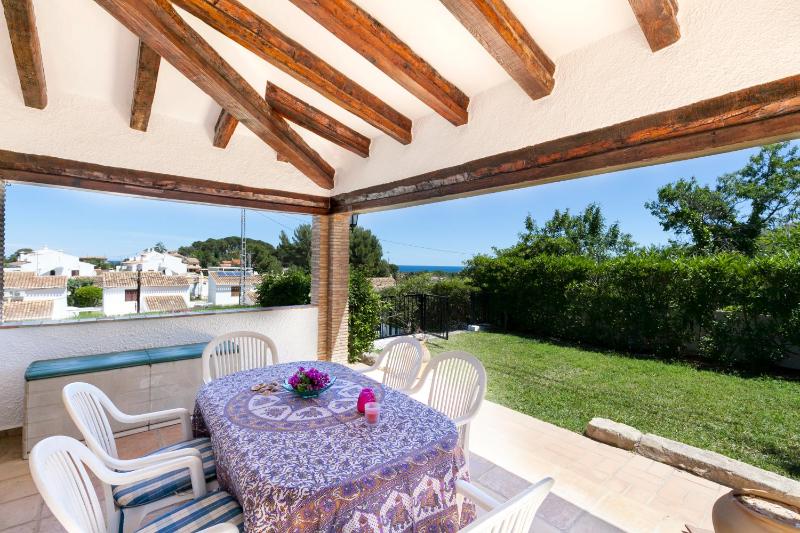 Villa image 2