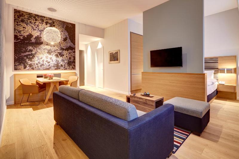 Twin Studio Suite image 4