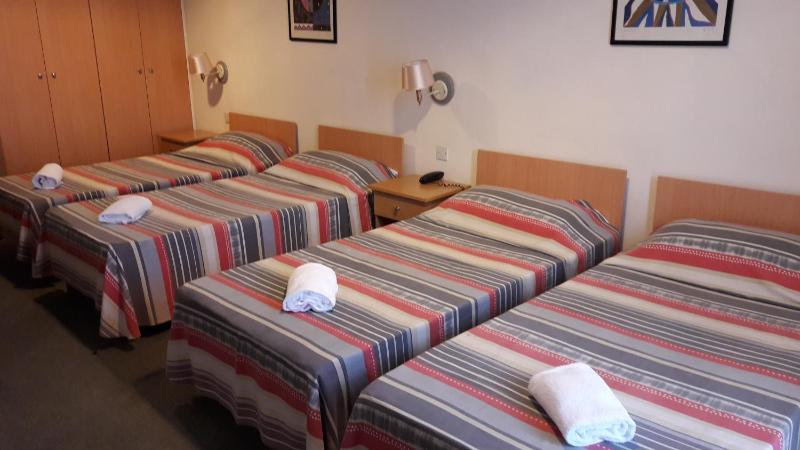 Quadruple Room with Balcony image 2