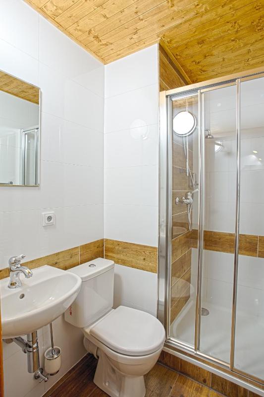Triple Room with Private External Bathroom image 2