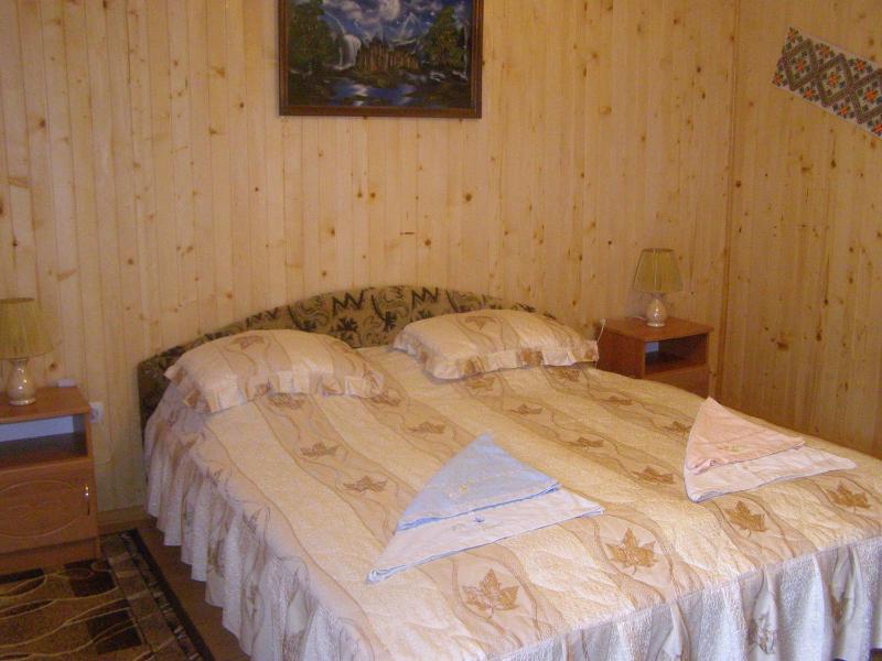 Double Room image 3