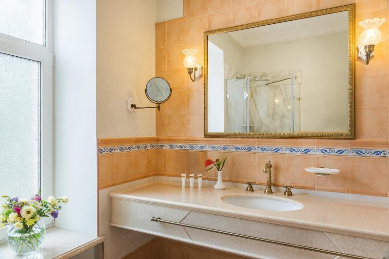 Classic Single Room image 2