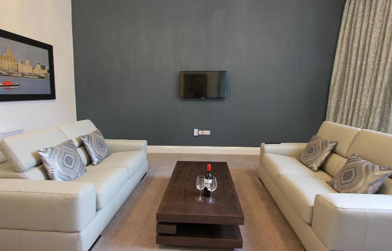 Two-Bedroom Apartment image 4