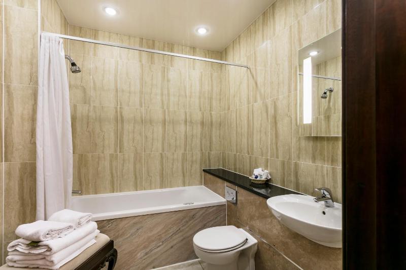 Classic Double  Room image 2