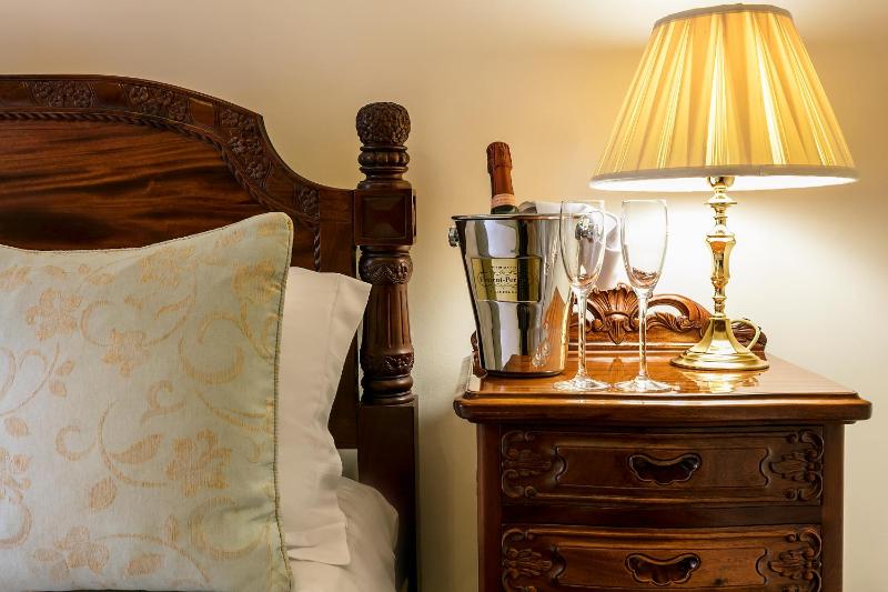 Classic Double  Room image 3