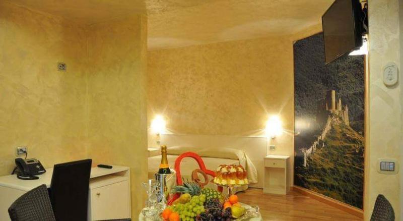 Suite with Balcony image 2