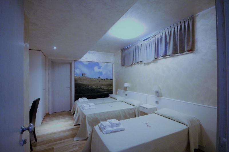 Triple Room image 4