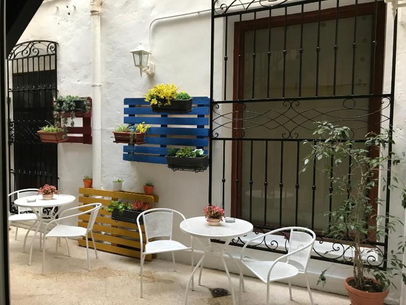 Hostal El Mercat - image 11