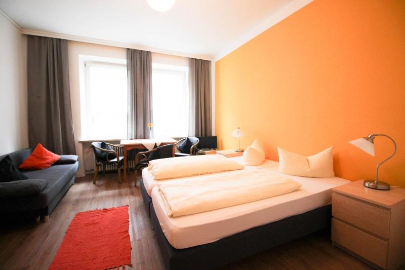 Hotel Pension am Hauptbahnhof - image 8