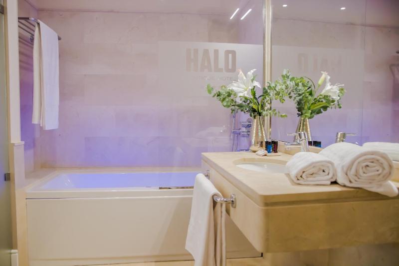 Halo Boutique Hotel - image 3