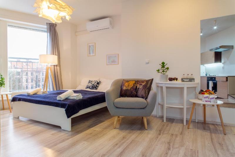 Apartment with Garden View image 2