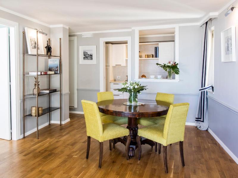 One Bedroom Apartment Penthouse with Terrace and Sea View image 4