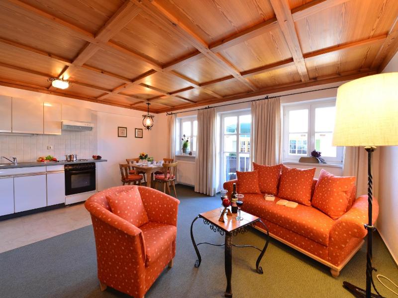 One-Bedroom Apartment image 3