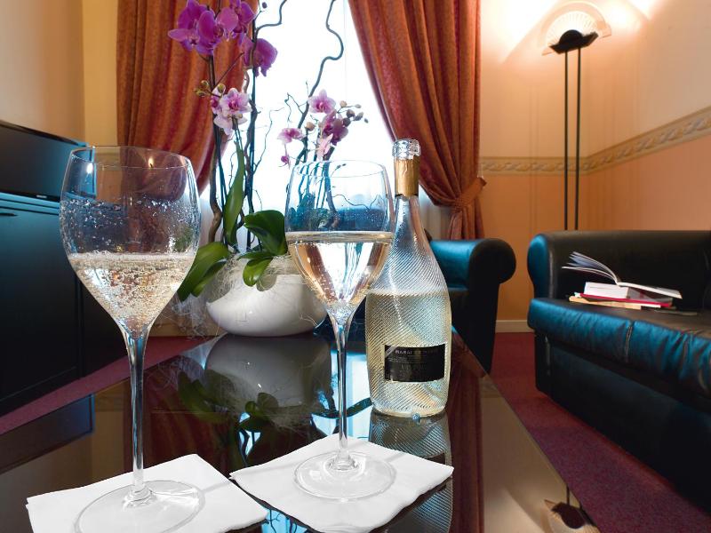 Suite image 4