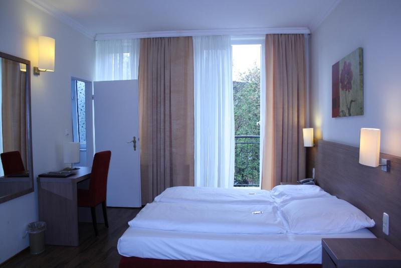 Special Offer - Double Room image 3